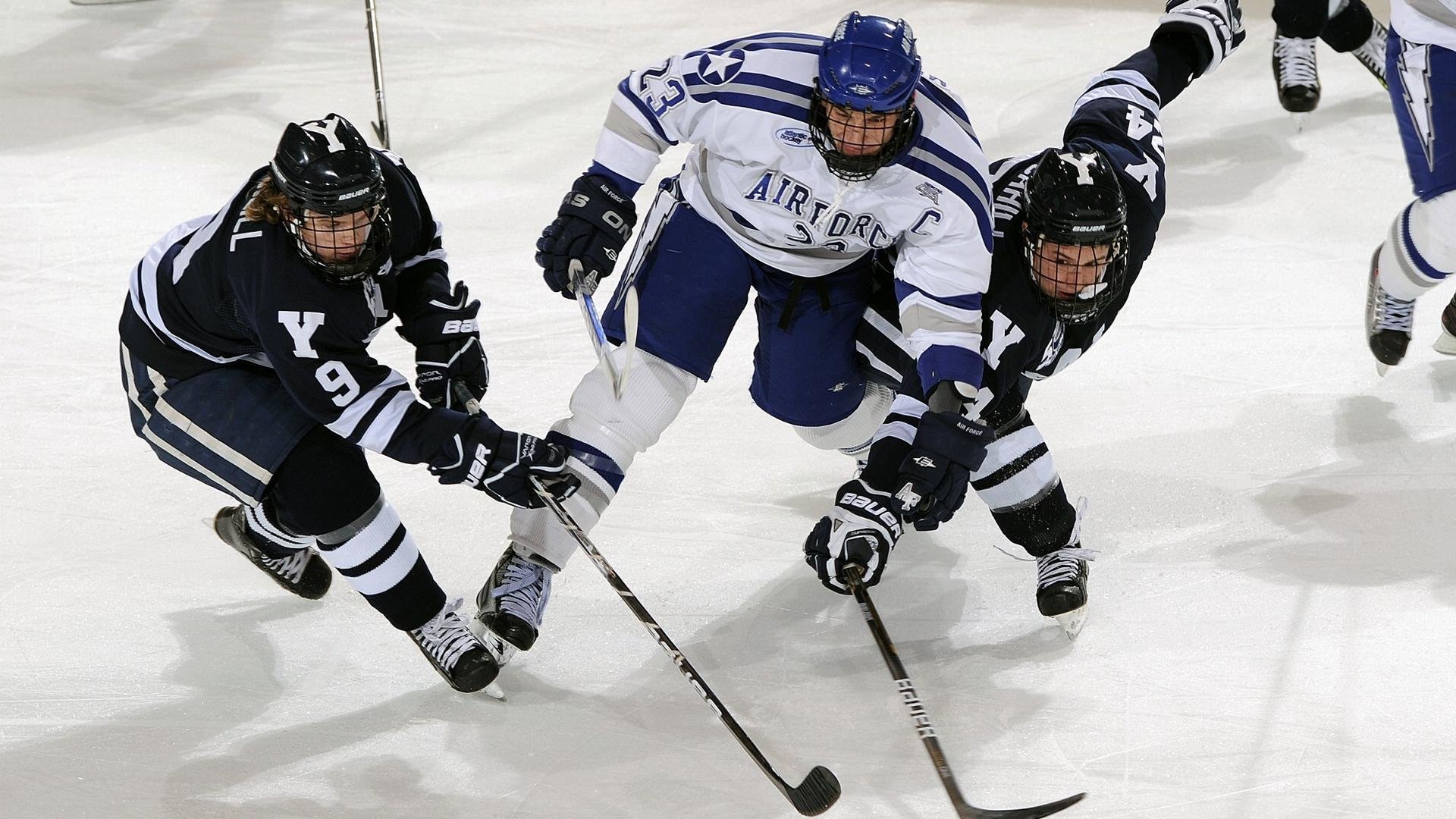 “安赫尔·巴尔博萨的进攻组合与防守调整,助力美洲狮队迎接更强挑战”